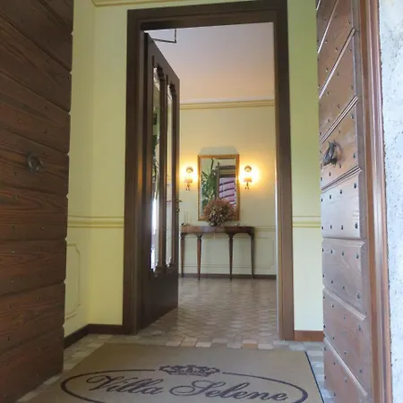 Selene Hotel