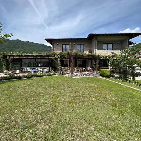 Selene Hotel 3*